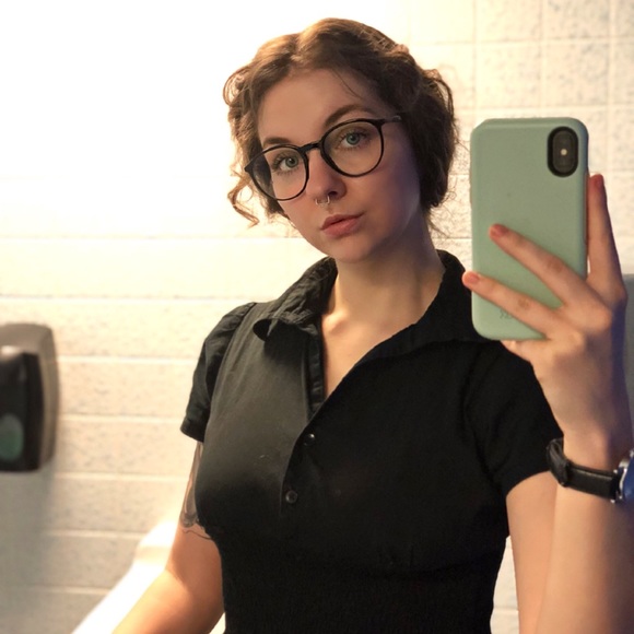 Meet your Posher, Kolby - Picture 2 of 4